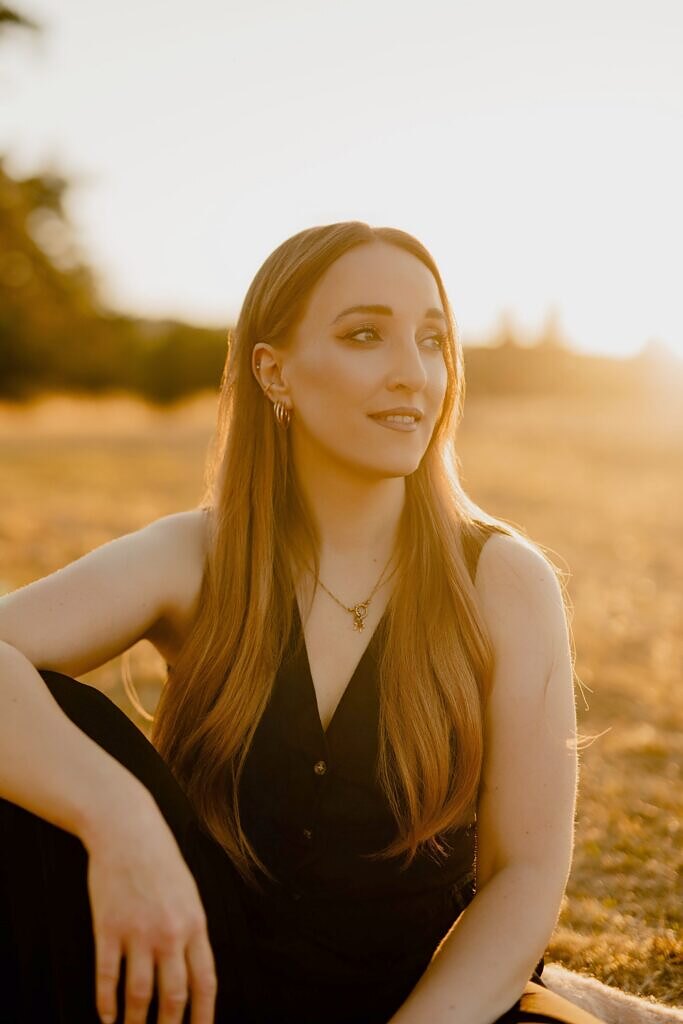 laureen-reitter-life-coach-portrait-abendlicht